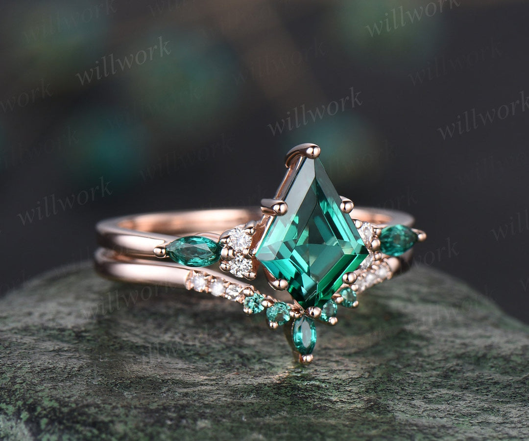 8x11mm kite cut green emerald ring solid 14k rose gold emerald engagement ring vintage diamond ring women promise wedding bridal ring set