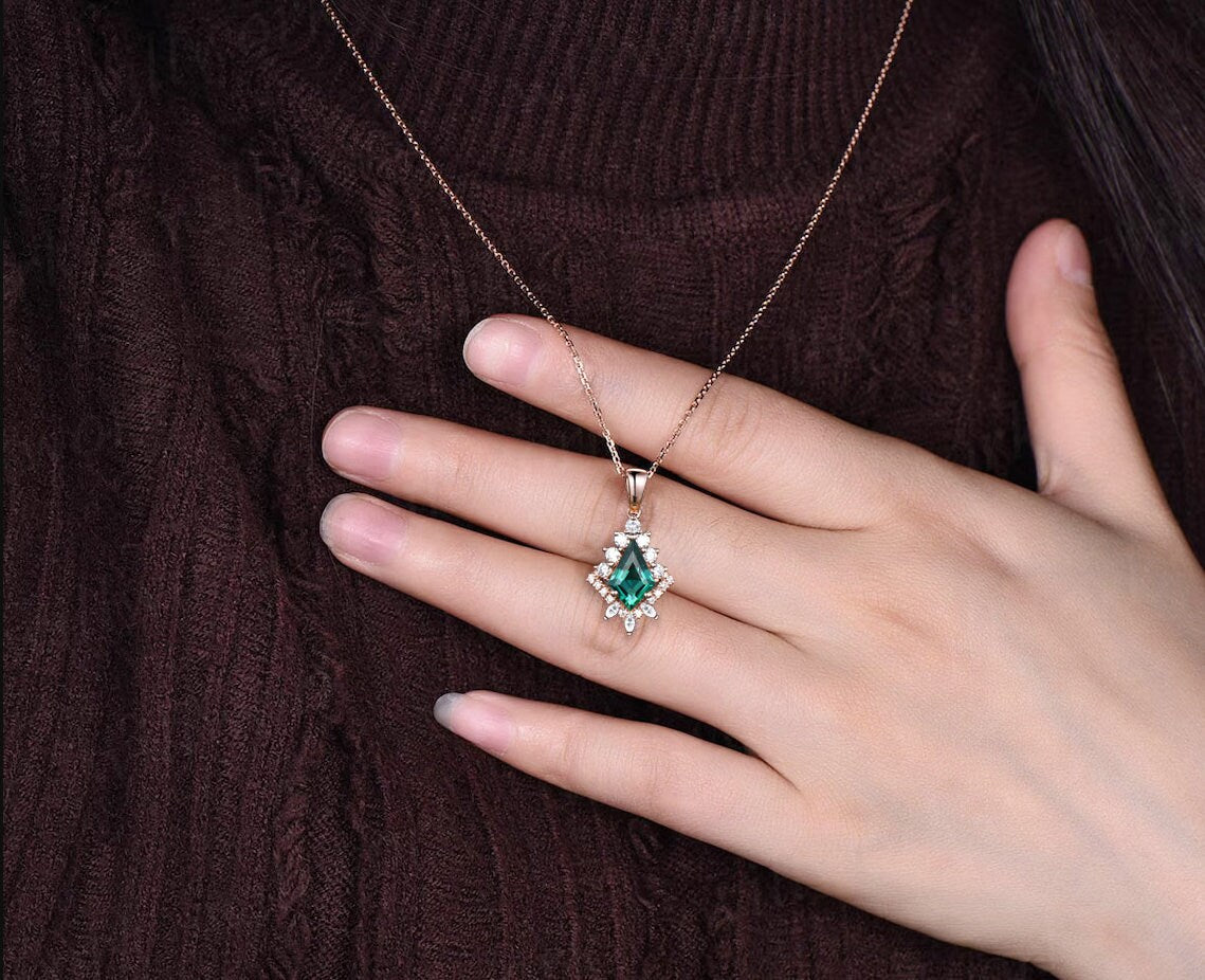 Kite cut green emerald necklace solid 14k 18k yellow gold