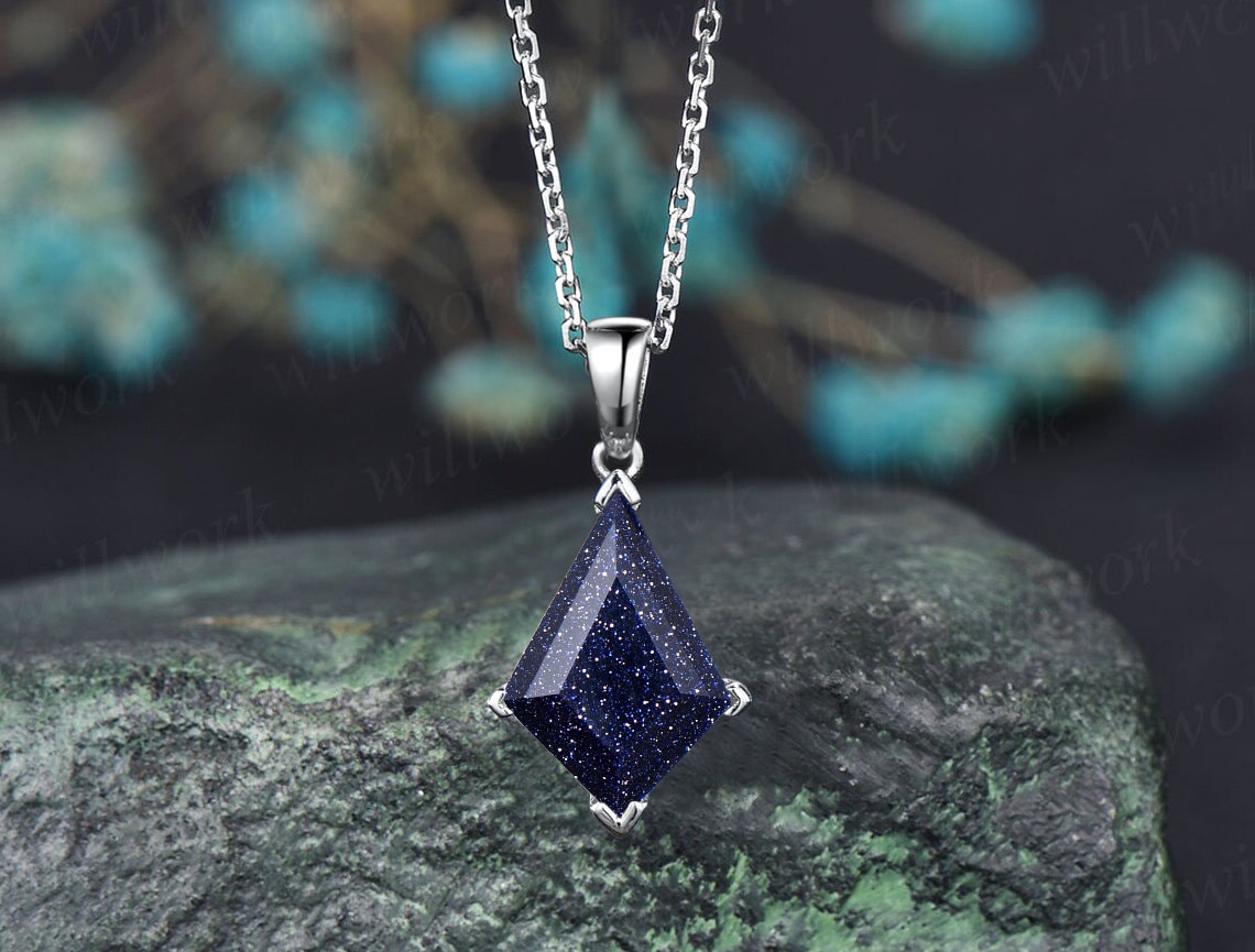 Unique Handmade Stylish Nickel Plated Blue Light Crystal Stone cheapest Pendant Necklace