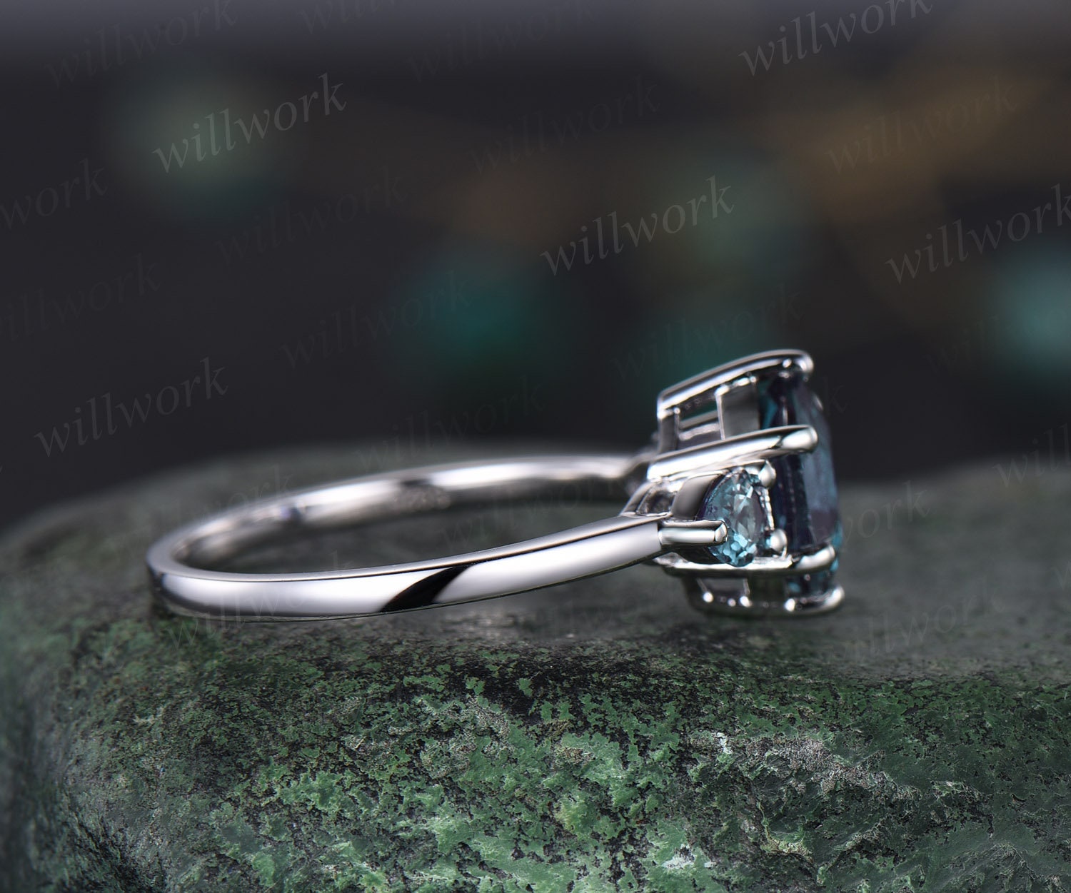 Pear hexagon Alexandrite ring vintage white gold 6 prong three