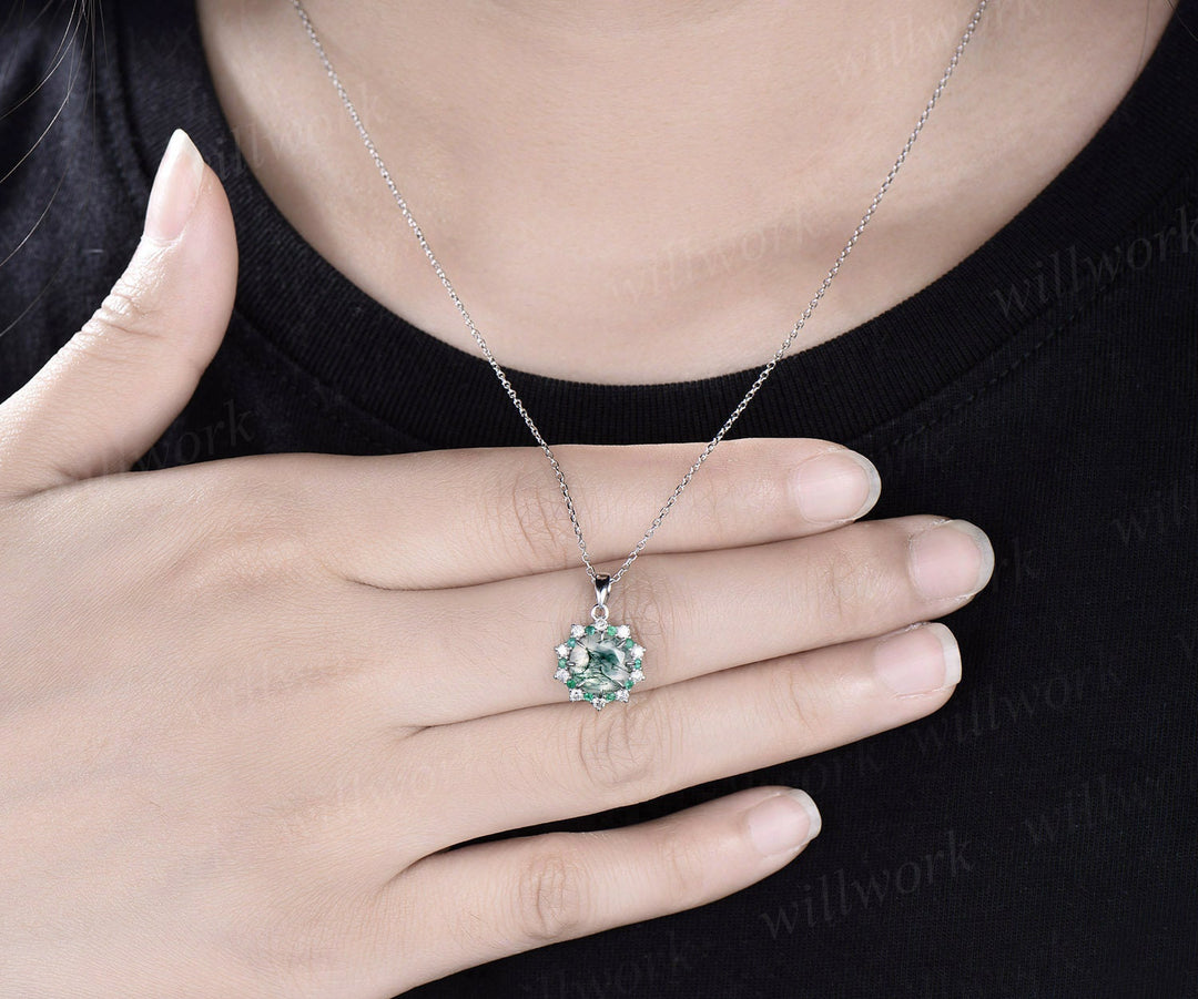 Vintage round cut green moss agate necklace white gold 8 prong halo natural emerald diamond moissanite pendant women promise bridal gift