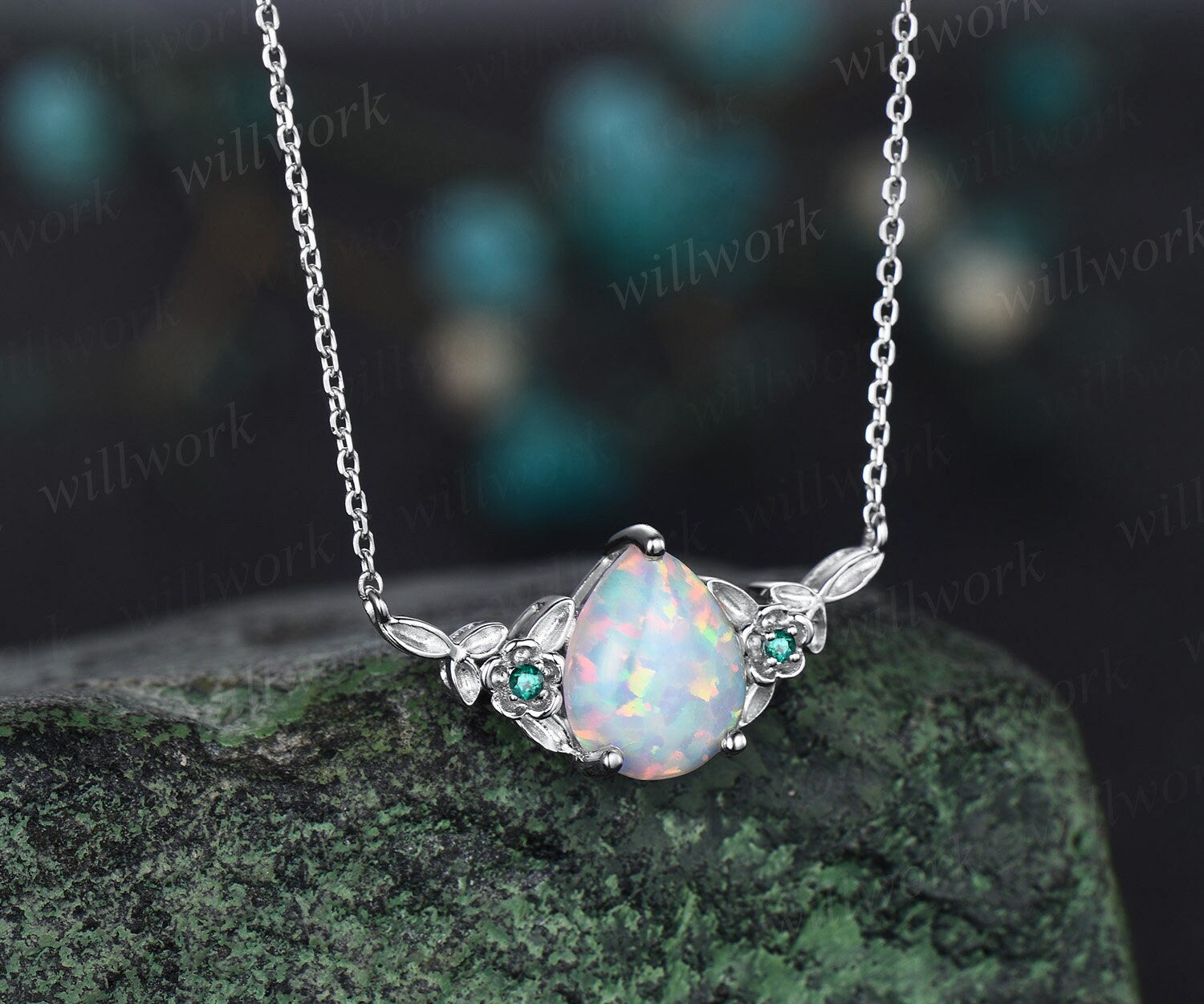 Jaya' Doublet Opal Necklace Silver - Black Star Opal