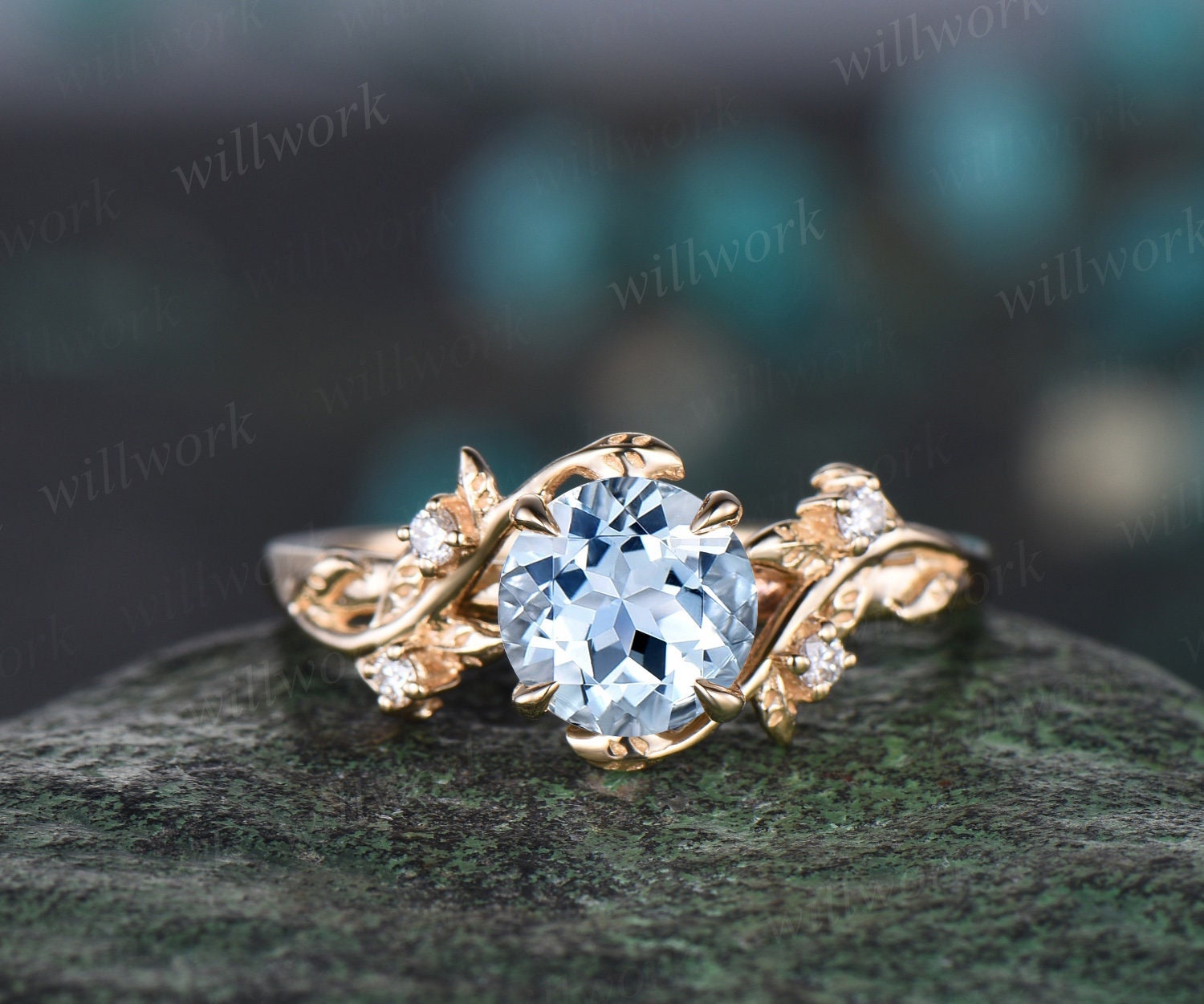 14K Gold Aquamarine Vintage deals Band Style Ring