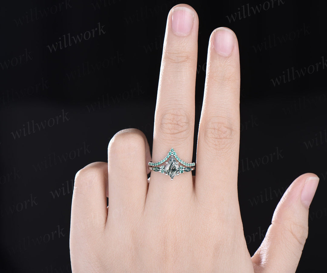 Kite cut moss agate ring vintage white gold 6 prong unique engagement ring curved emerald ring women promise ring her gift