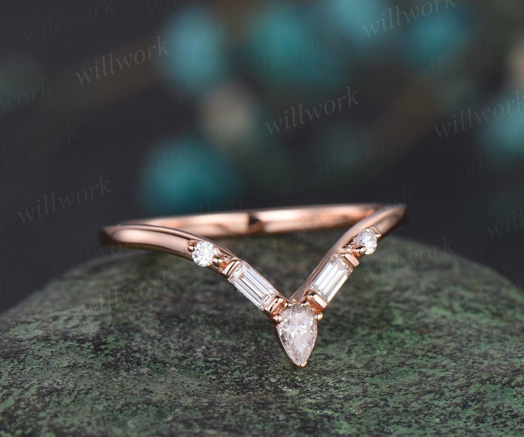 Curved V shaped pear baguette diamond wedding band 14k 18k rose gold unique moissanite wedding ring band dainty anniversary ring women