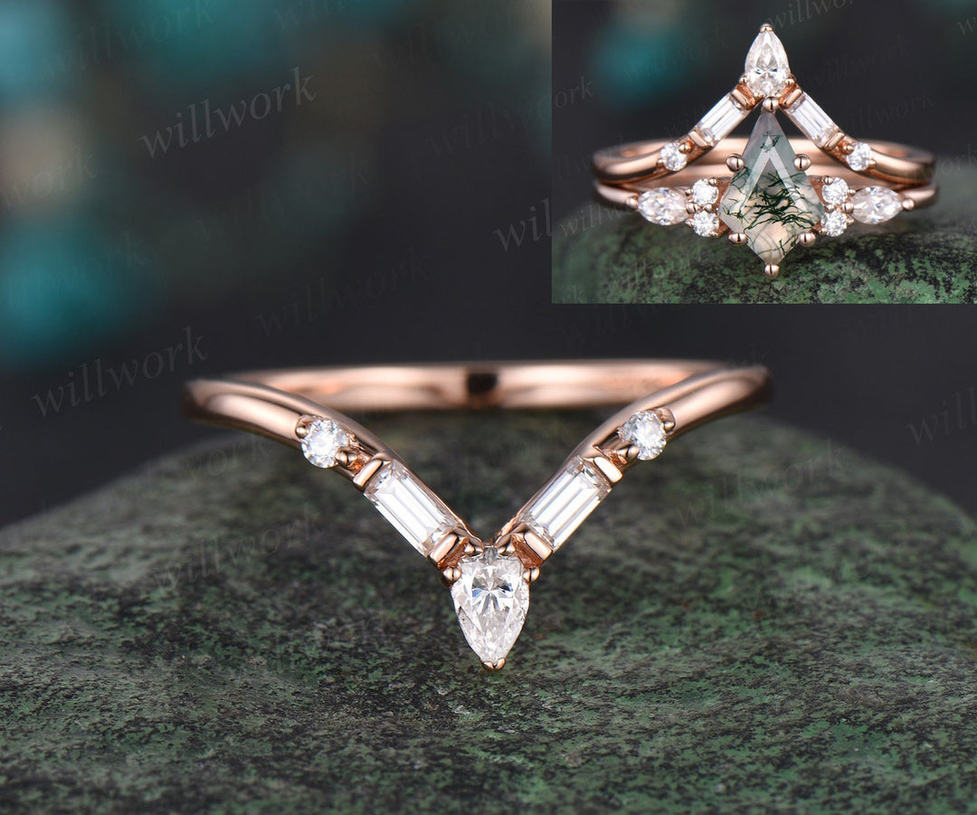 Curved V shaped pear baguette diamond wedding band 14k 18k rose gold unique moissanite wedding ring band dainty anniversary ring women